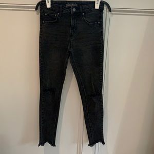Wild Fable Black skinny jeans. Worn once - Size 2